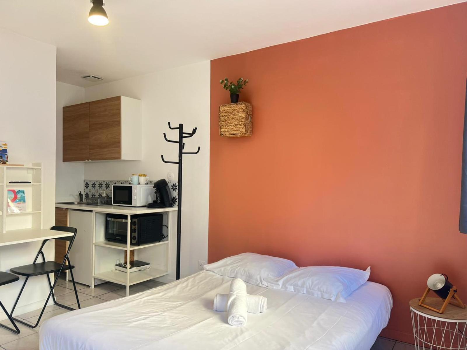 Le Vinci Apartment กาเลส์ ภายนอก รูปภาพ